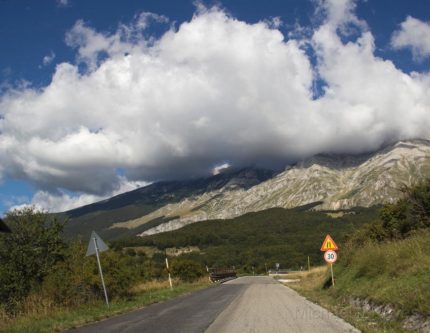 IMG_1066 copy.jpg - Drive to Sulmona